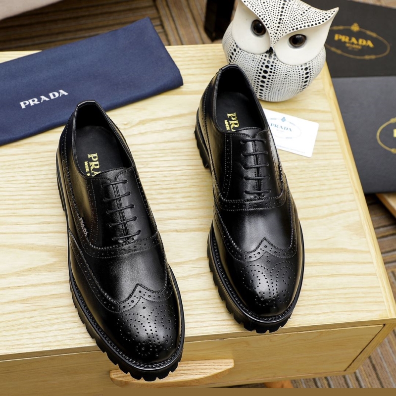 Pra*a leather shoes